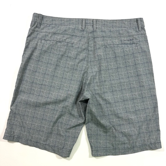 Travis Mathew Flat Front Shorts Grey Blue Check Print - Picture 2 of 5